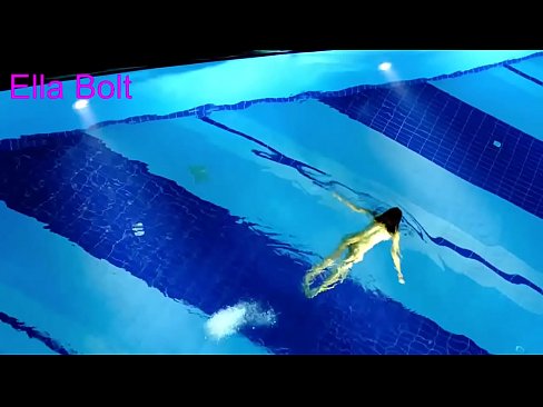 ❤️ Não consigo parar de ver, jovem loira apanhada a nadar nua na piscina da estância balnear ELLA BOLT ❤ Porno fodido em pt.nastypornpics-com.ru ☑