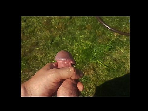 ❤️ A boazona fica com a rata rosa fodida e ejacula com um esguicho num jardim de Verão ❤ Porno fodido em pt.nastypornpics-com.ru ☑